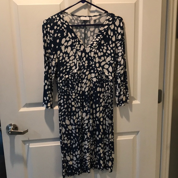 Casual dress - Picture 1 of 7